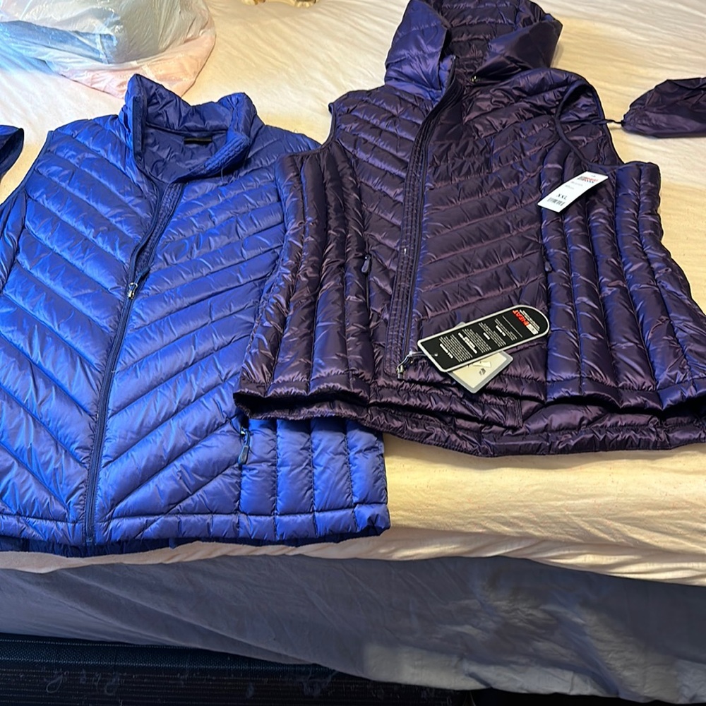 Bundled Nwt  32• heat vest size xxl